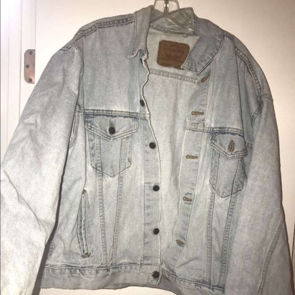 Oversized vintage Levi's denim jacket
